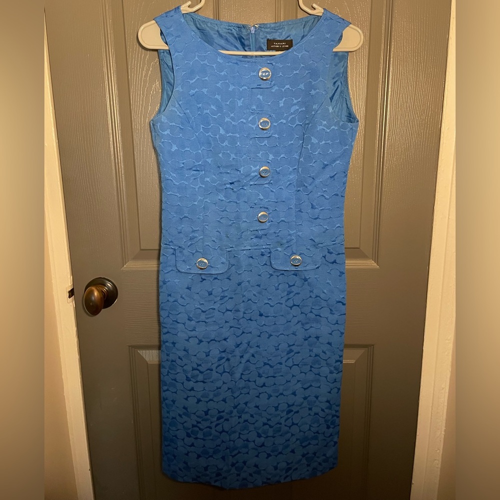 Pre-Loved Tahari Textured / Patterned Blue Sheath Dress - Excellent cond size2